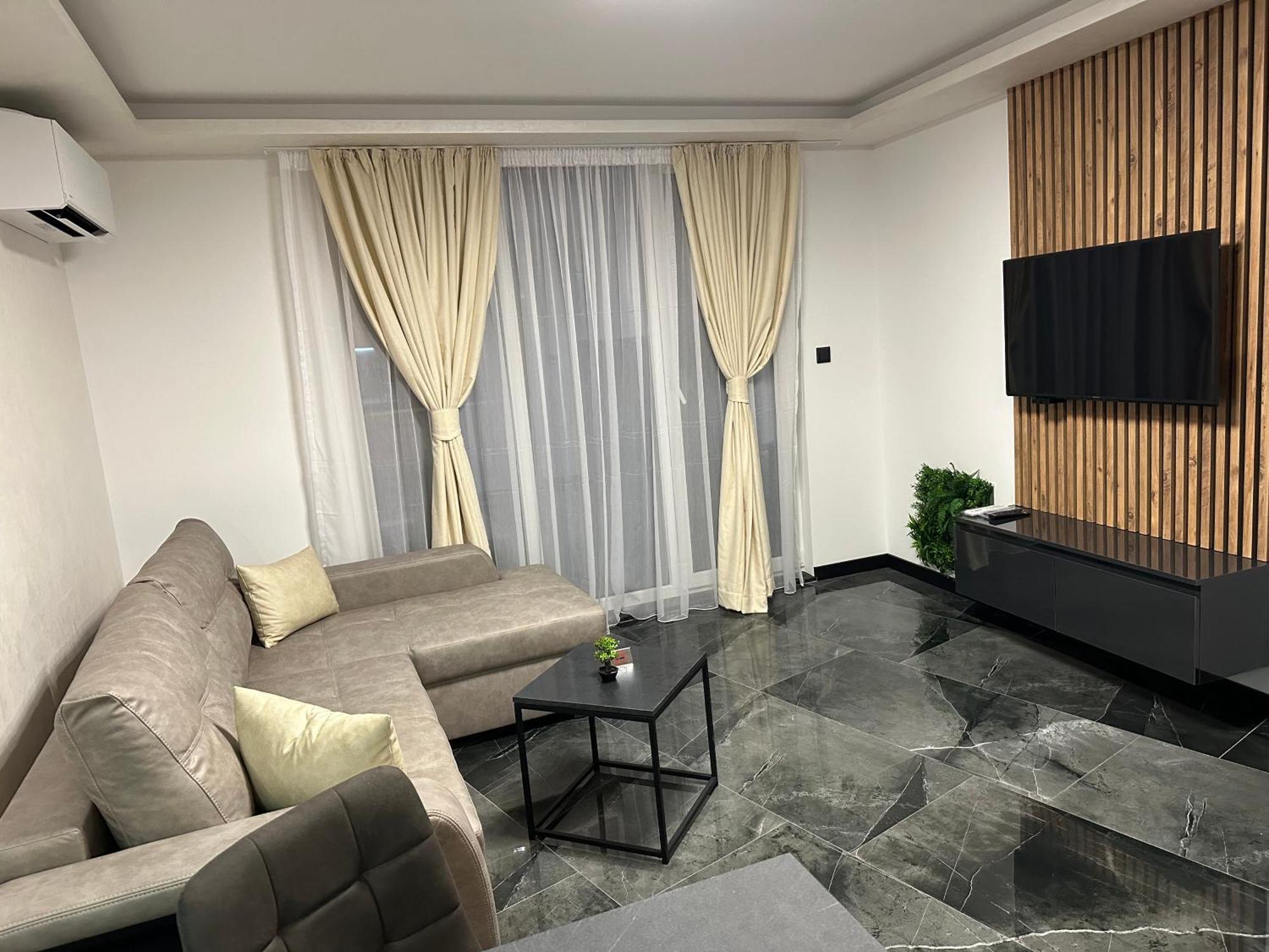 Ka Apartment Luxury 1 Казанлък Екстериор снимка